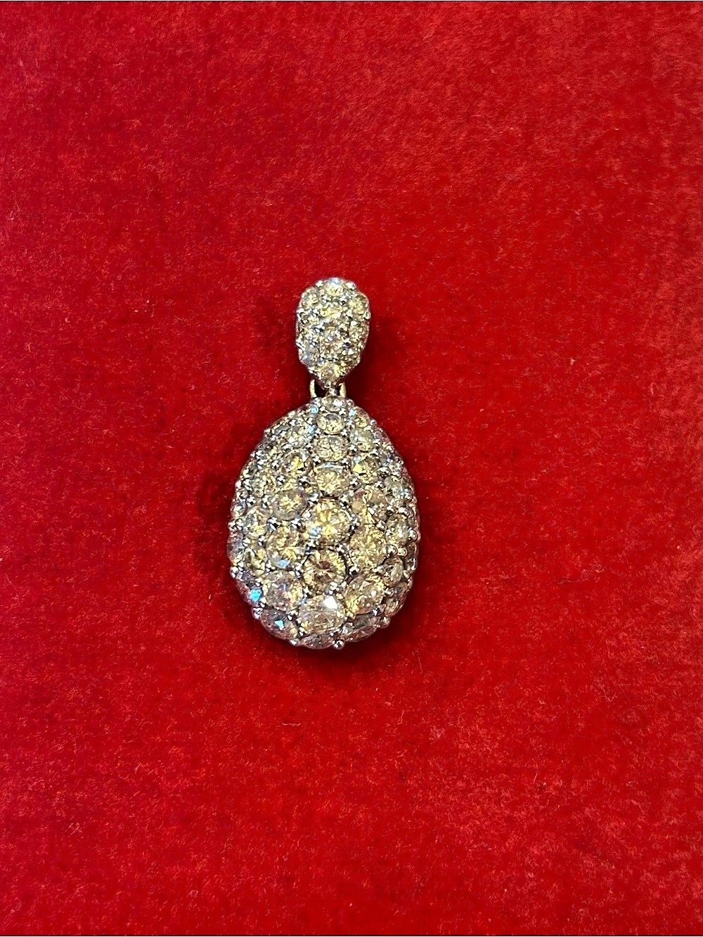 18K white, gold Paved teardrop 2.5 Tcw diamond pendant